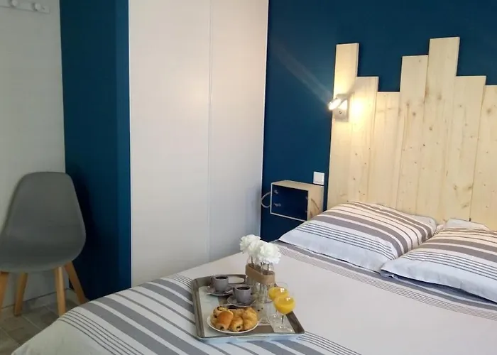 度假居 Maison Les Pieds Dans Le Sable 350m De La Velos