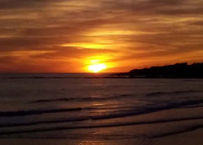 Maison Les Pieds Dans Le Sable 350m De La Velos *