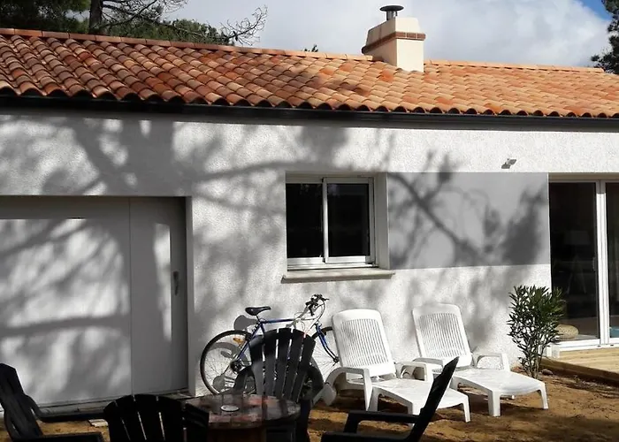 Maison Les Pieds Dans Le Sable 350m De La Velos 度假居